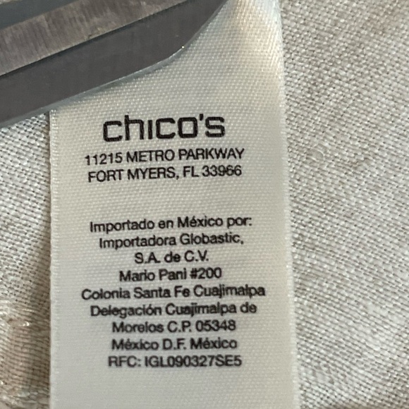 Chico's 100% Linen Size 2 3/4 Sleeve Jacket Beige W/Gold Accents - Picture 11 of 12